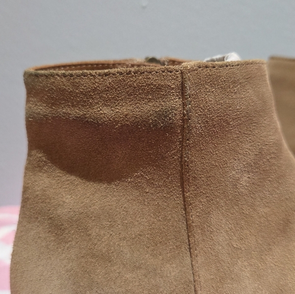 Women's Aquatalia Fuoco Suede Ankle Boots Champagne, Size 7.5M - Picture 6 of 16